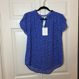 41 Hawthorn -NWT- Tulip sleeve blouse Lg
